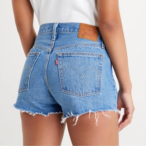Levi's 501 Women's High Rise Denim Shorts Size 33 NWT - Picture 9 of 9